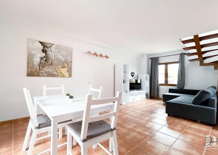 Casa Danimar 2-4 People With Pool And Barbecue Corralejo