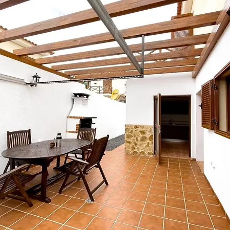 Casa Danimar 2-4 People With Pool And Barbecue * Corralejo